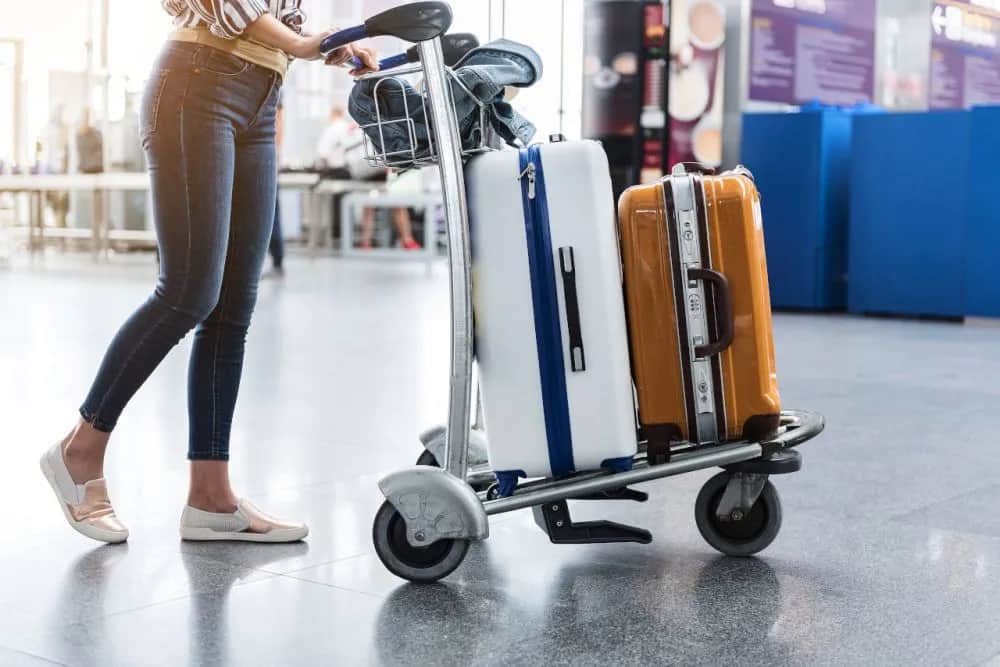 Co można mieć w bagażu rejestrowanym? Uniknij kosztownych błędów