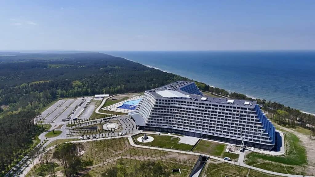 Ile pokoi ma hotel Gołębiewski w Pobierowie? Sprawdź szczegóły.
