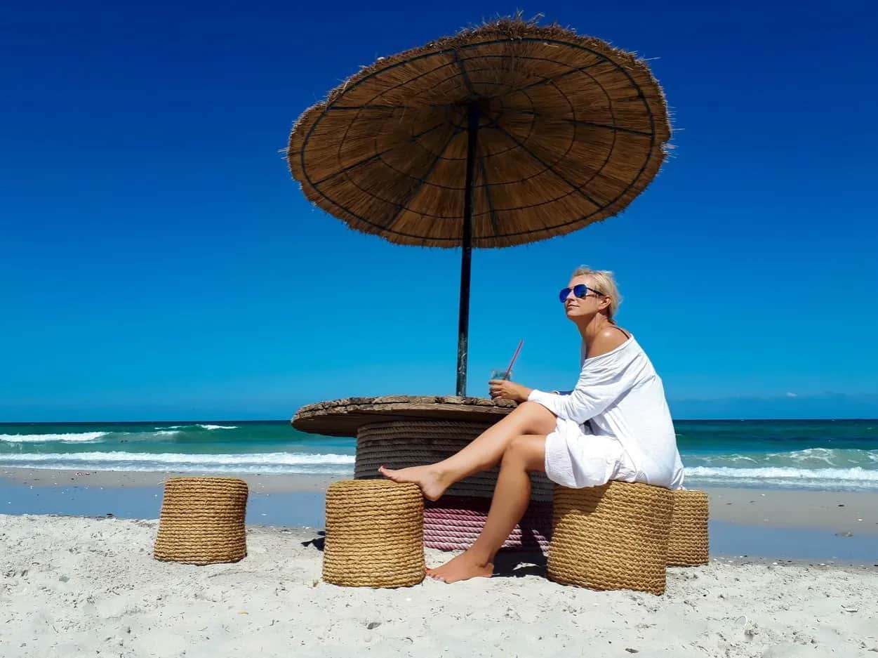 Co zabrać na wakacje do Tunezji? Niezbędne rzeczy, które musisz mieć